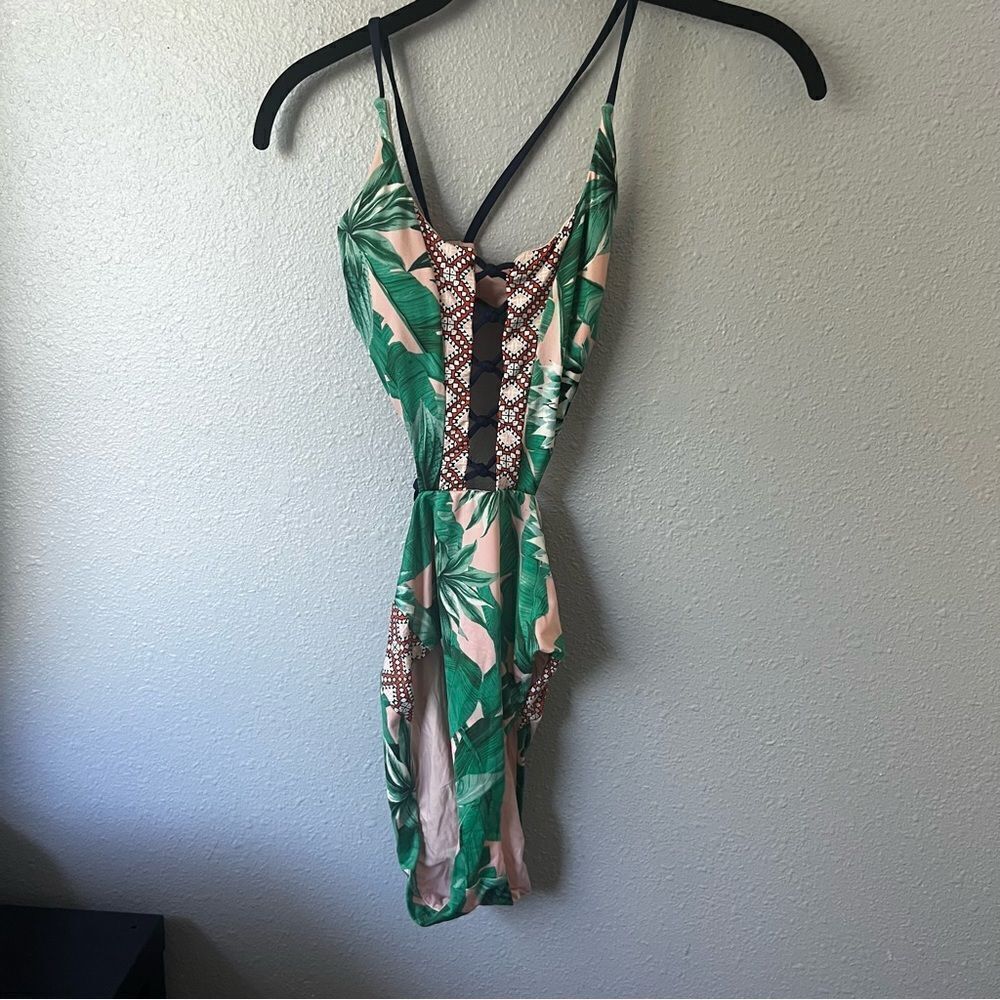Sperry Tropical Print One Piece Swimsuit - Picture 3 of 10